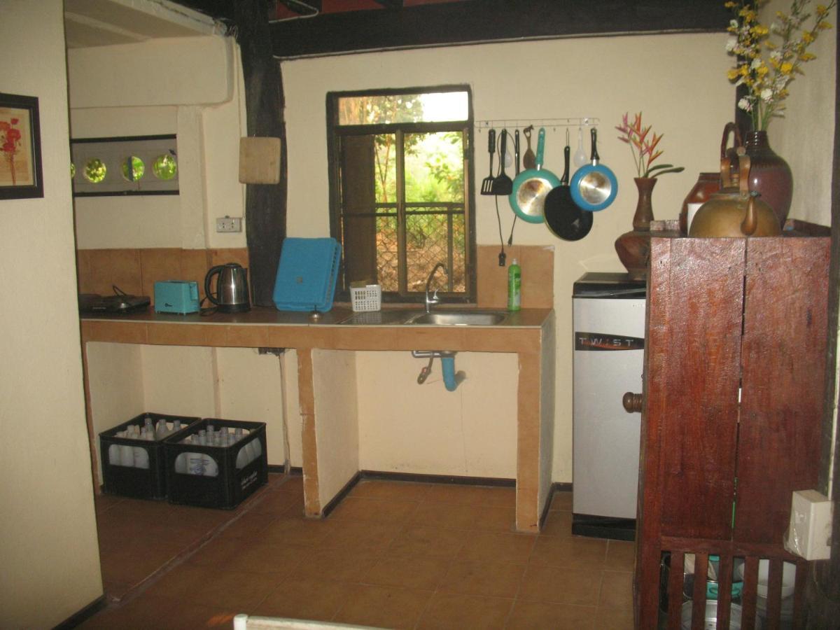 Teak House Chiang Mai Hotell Eksteriør bilde