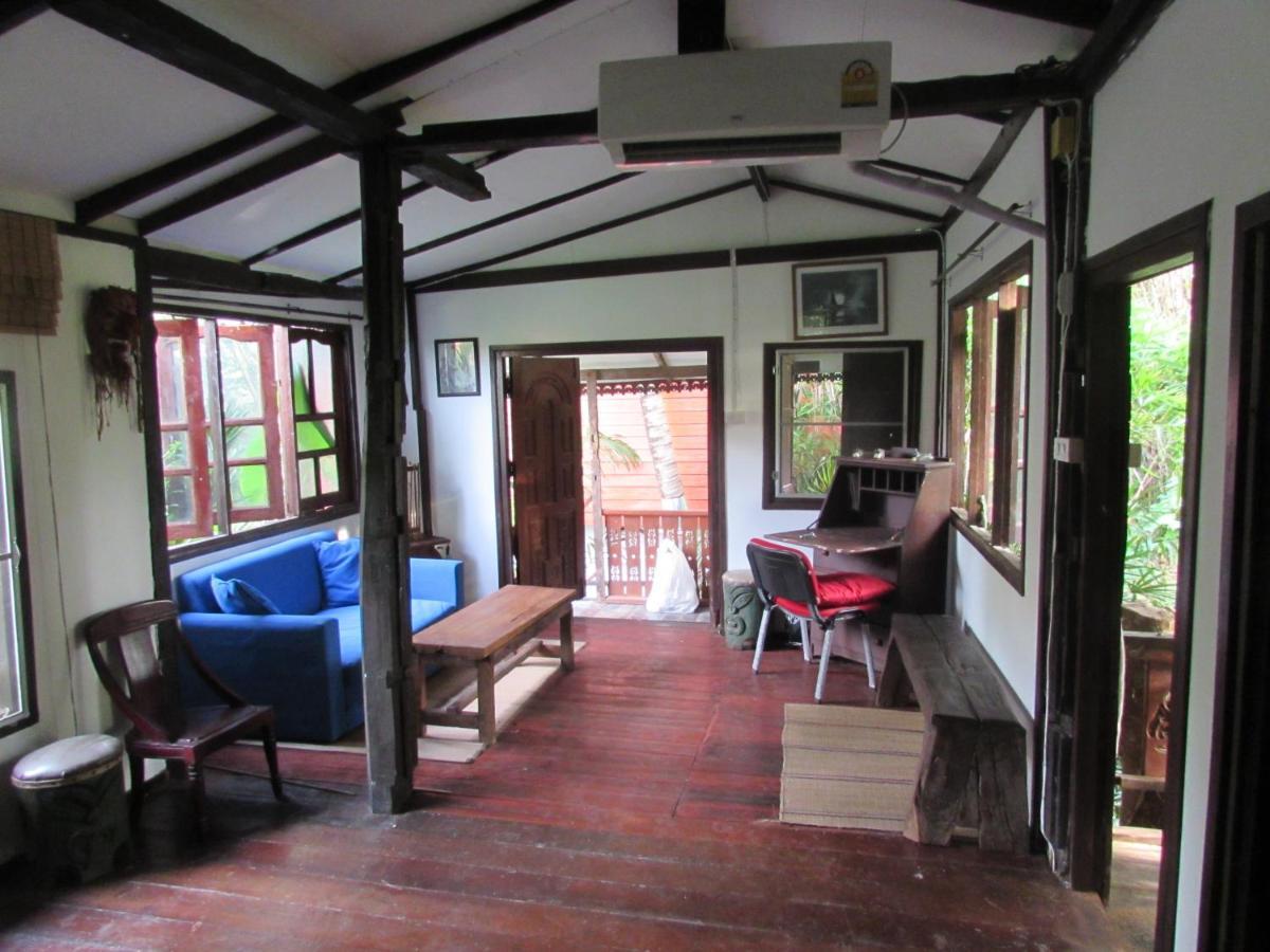 Teak House Chiang Mai Hotell Eksteriør bilde
