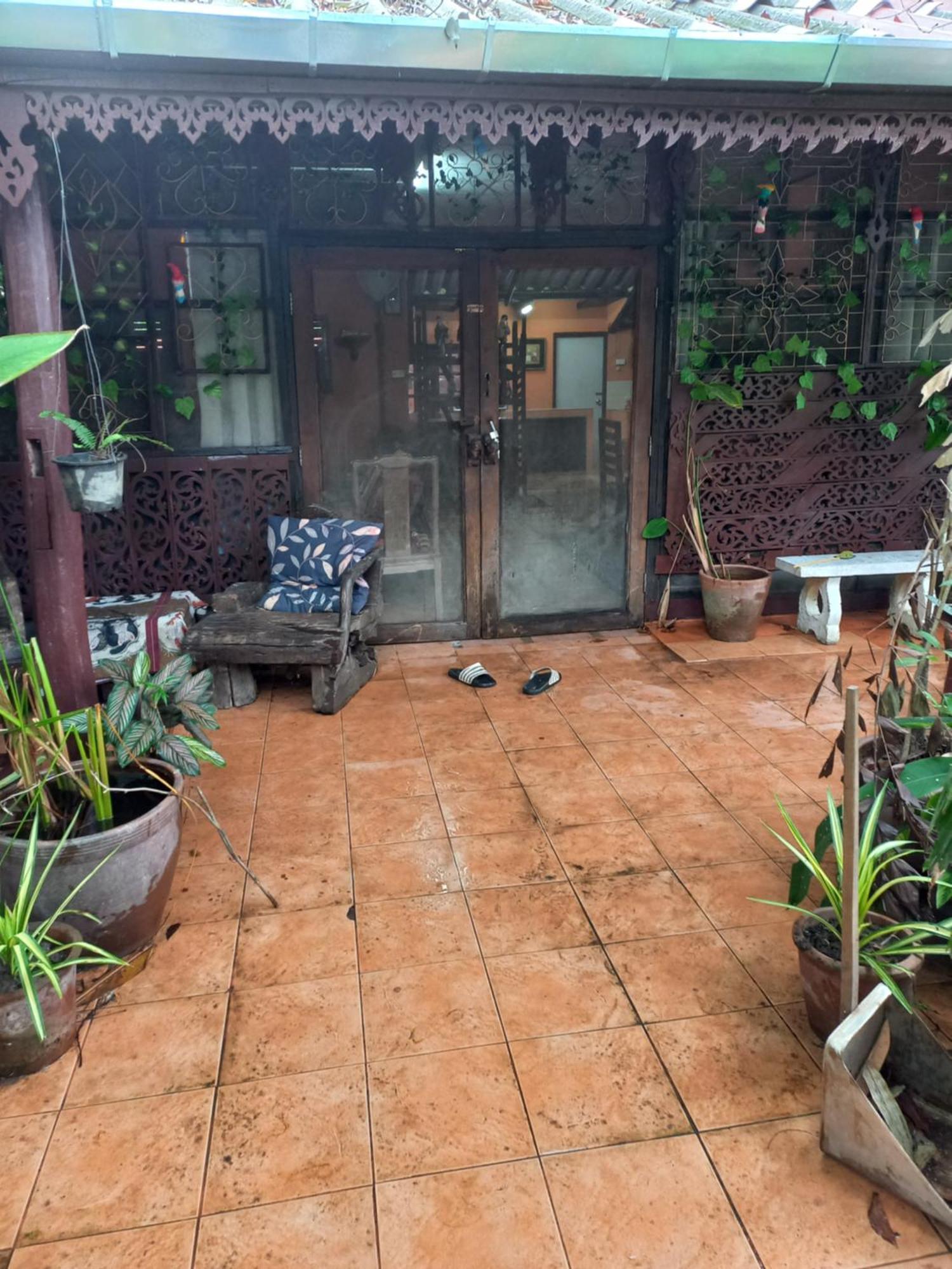 Teak House Chiang Mai Hotell Eksteriør bilde