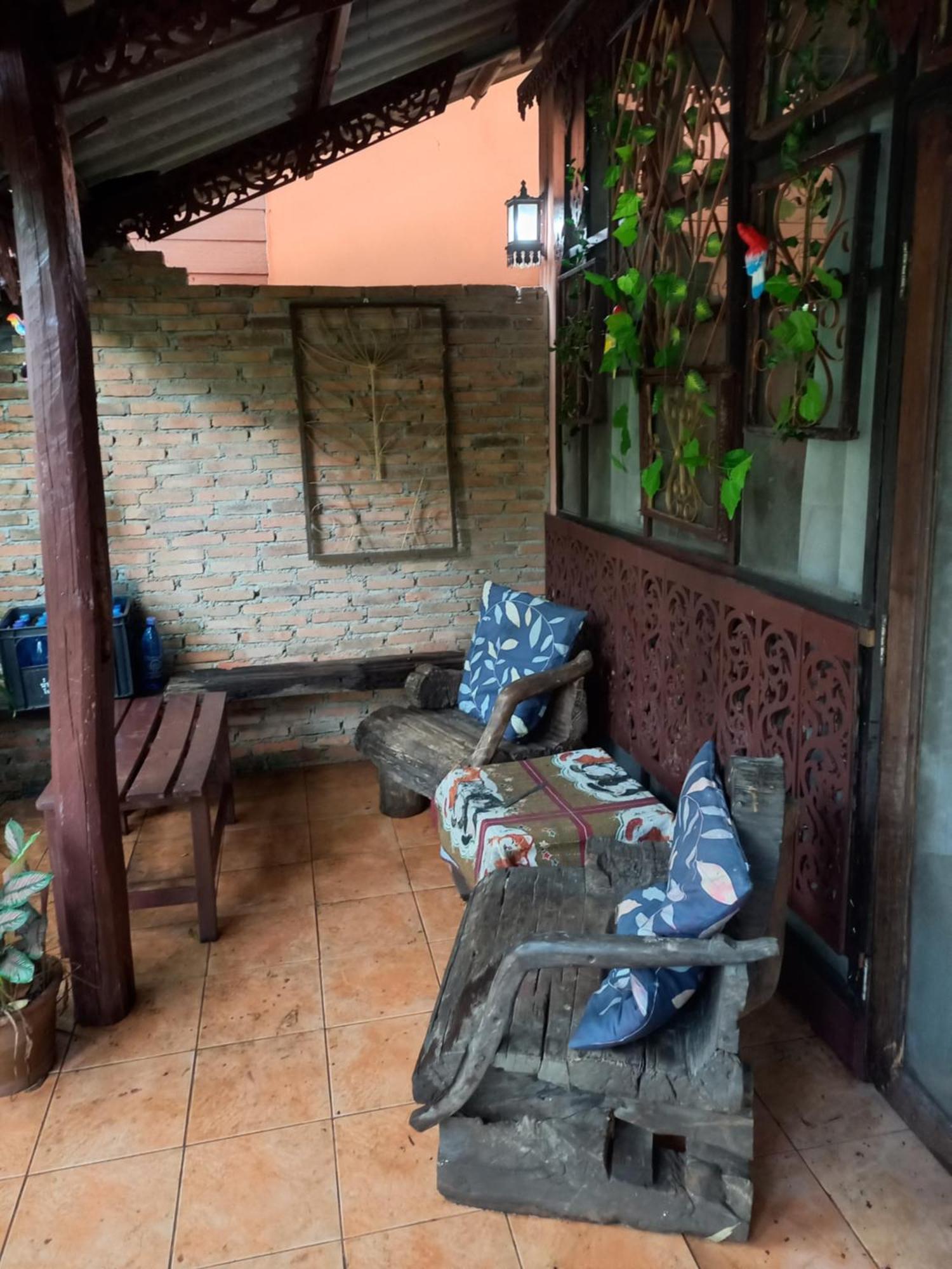 Teak House Chiang Mai Hotell Eksteriør bilde
