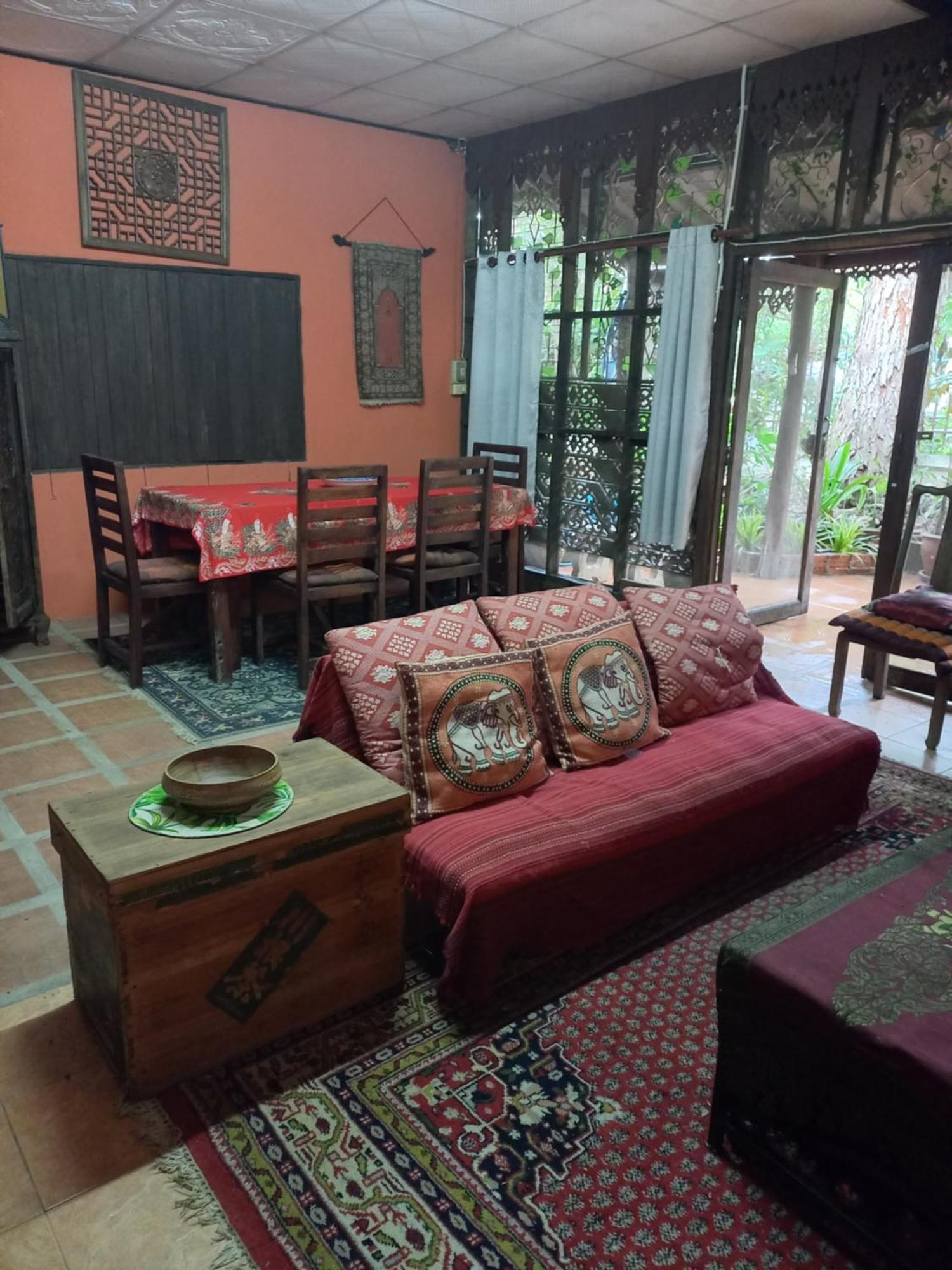 Teak House Chiang Mai Hotell Eksteriør bilde