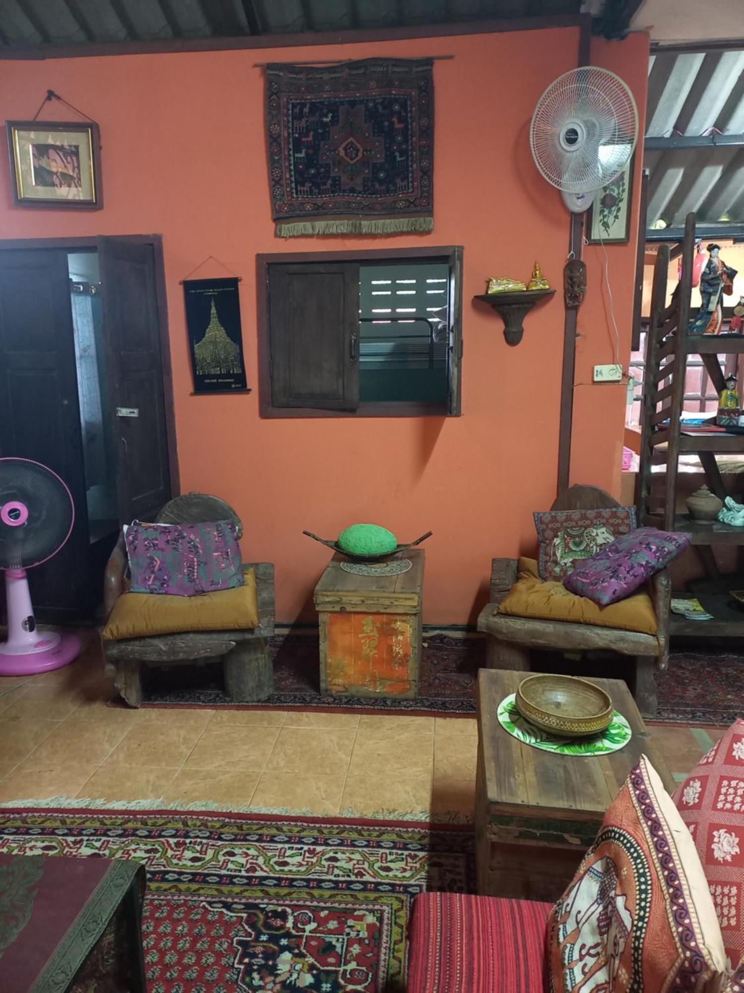 Teak House Chiang Mai Hotell Eksteriør bilde