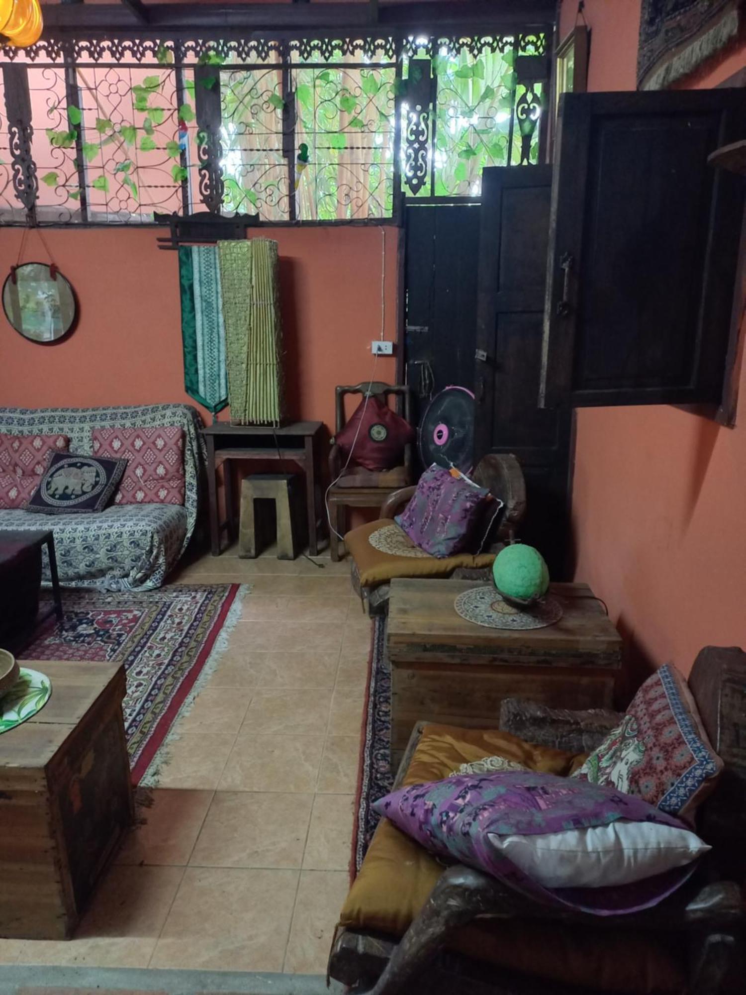 Teak House Chiang Mai Hotell Eksteriør bilde