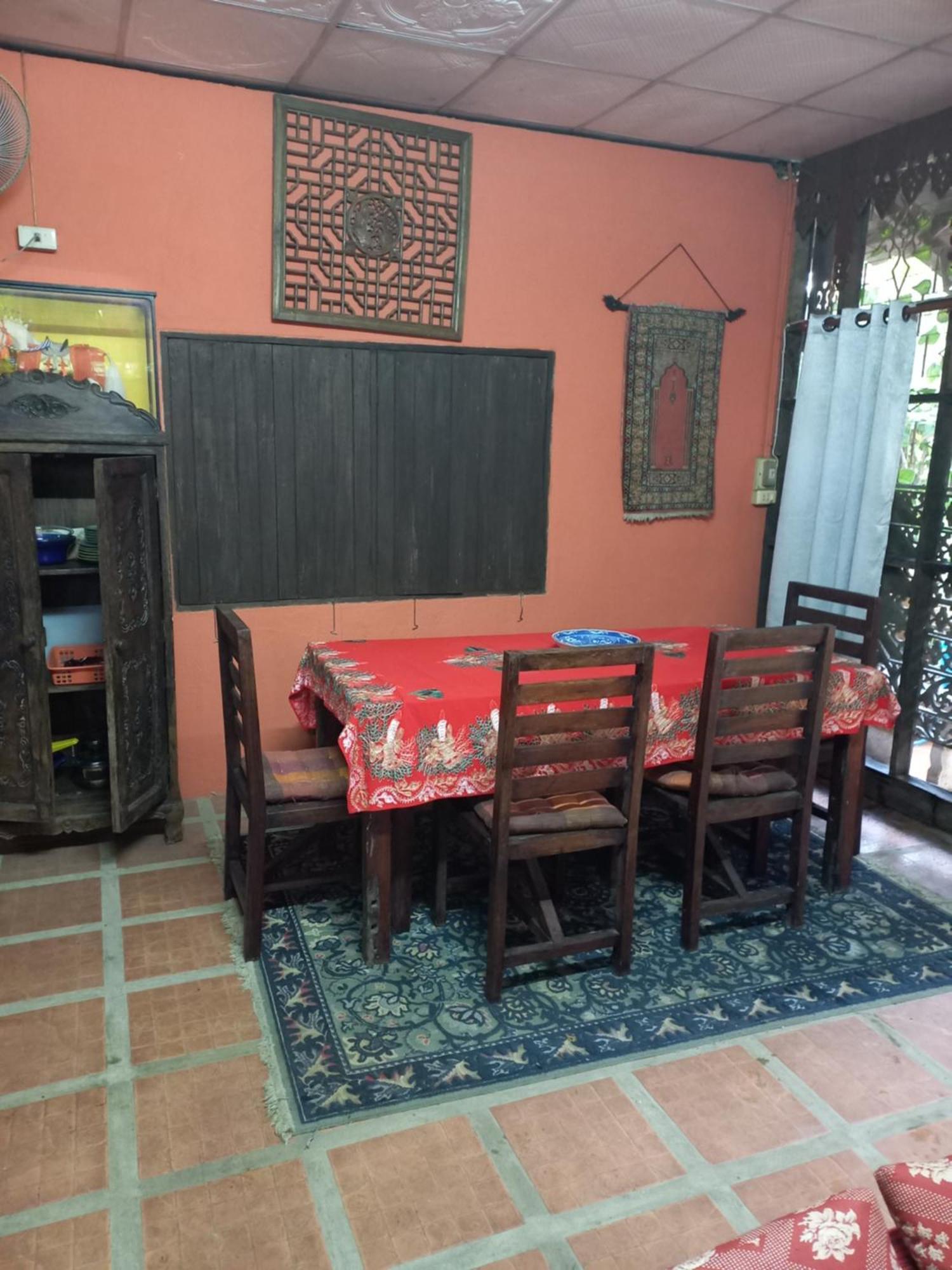 Teak House Chiang Mai Hotell Eksteriør bilde